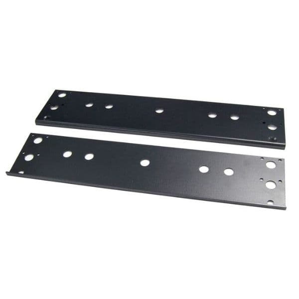 Dynamix DYNAMIX Bolt Down Plate for 600mm Wide SR Series Cabinets. RABDP-600